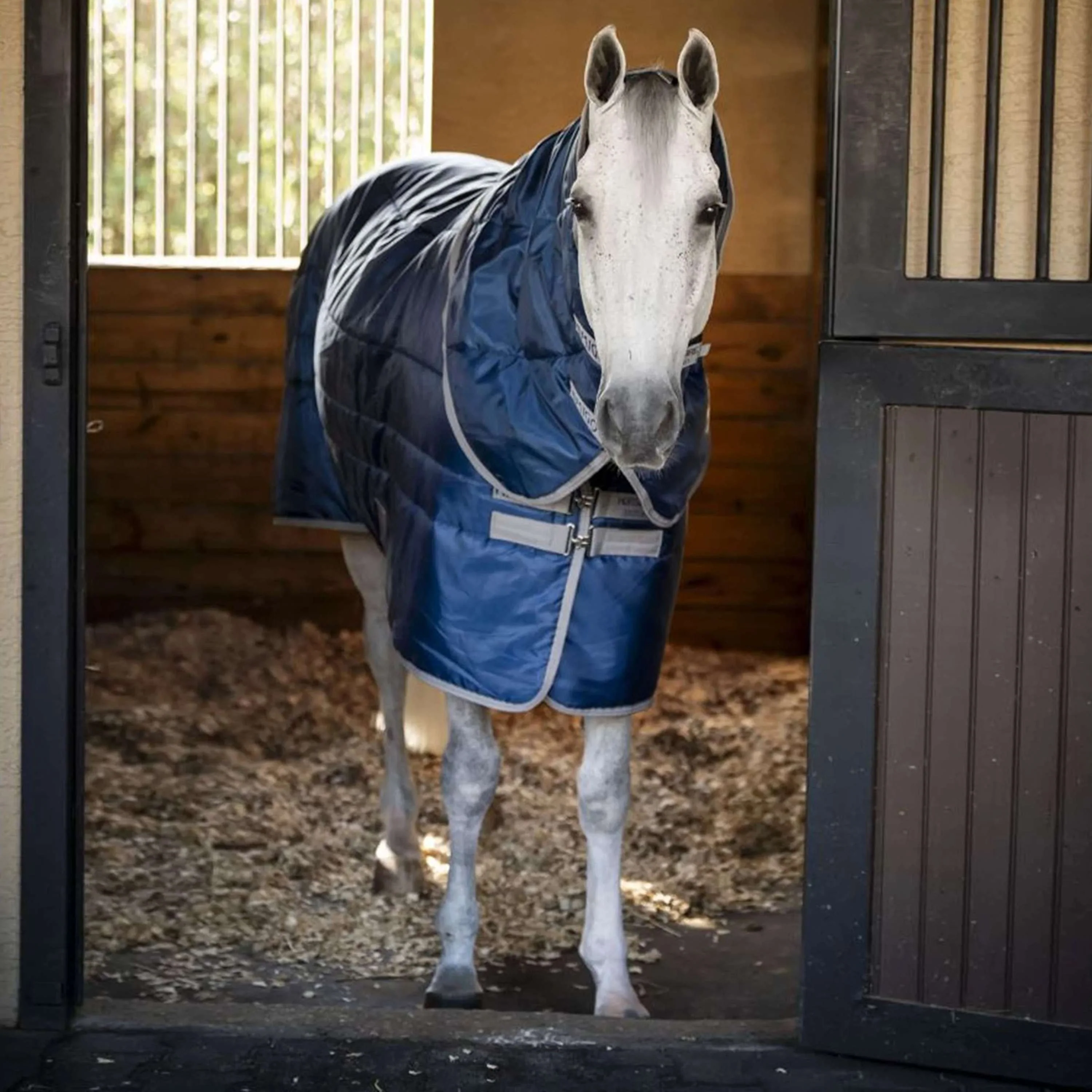 Amigo Ripstop Insulator Plus Pony Stable 200g Navy/Titanium Grey - Image 3