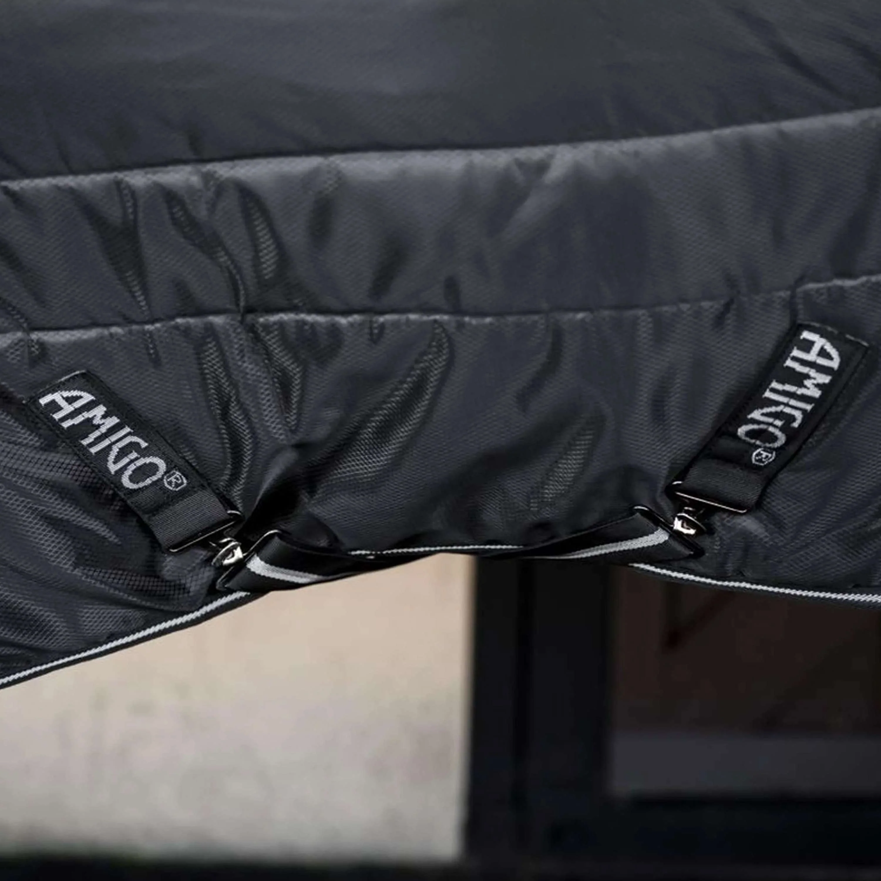 Amigo Ripstop Insulator Stable 350g Black/Black/Silver - Image 3