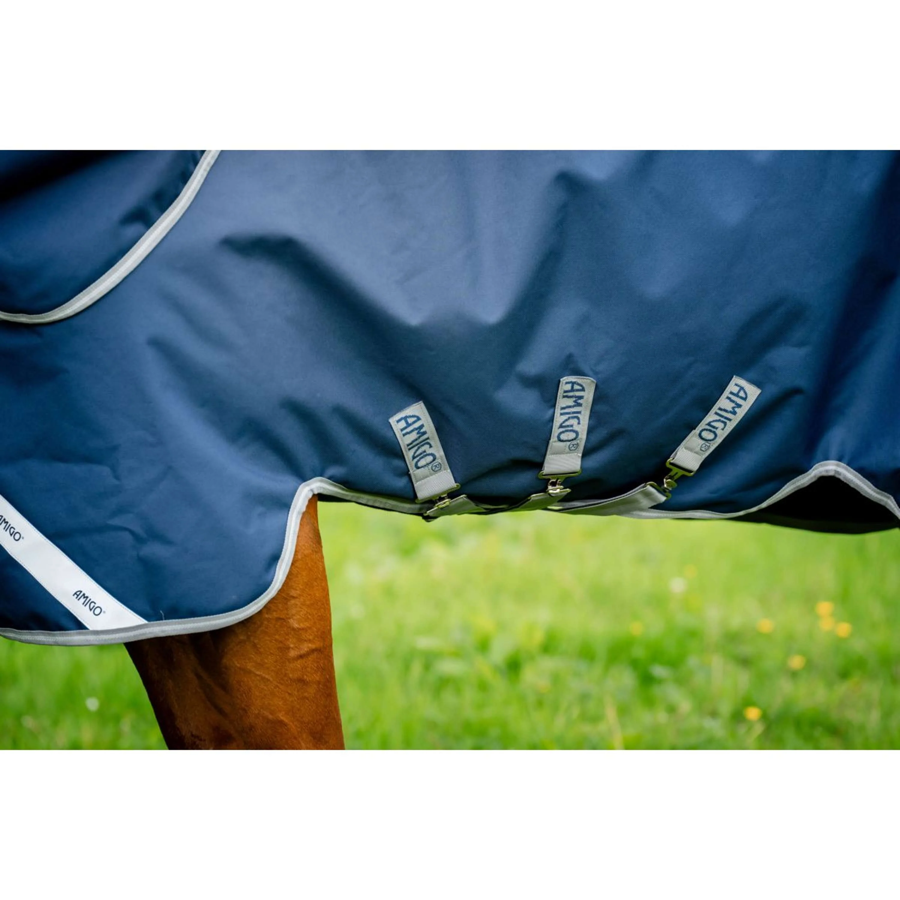 Amigo Couverture Turnout Bravo 100g Navy/Titanium Grey - Image 9