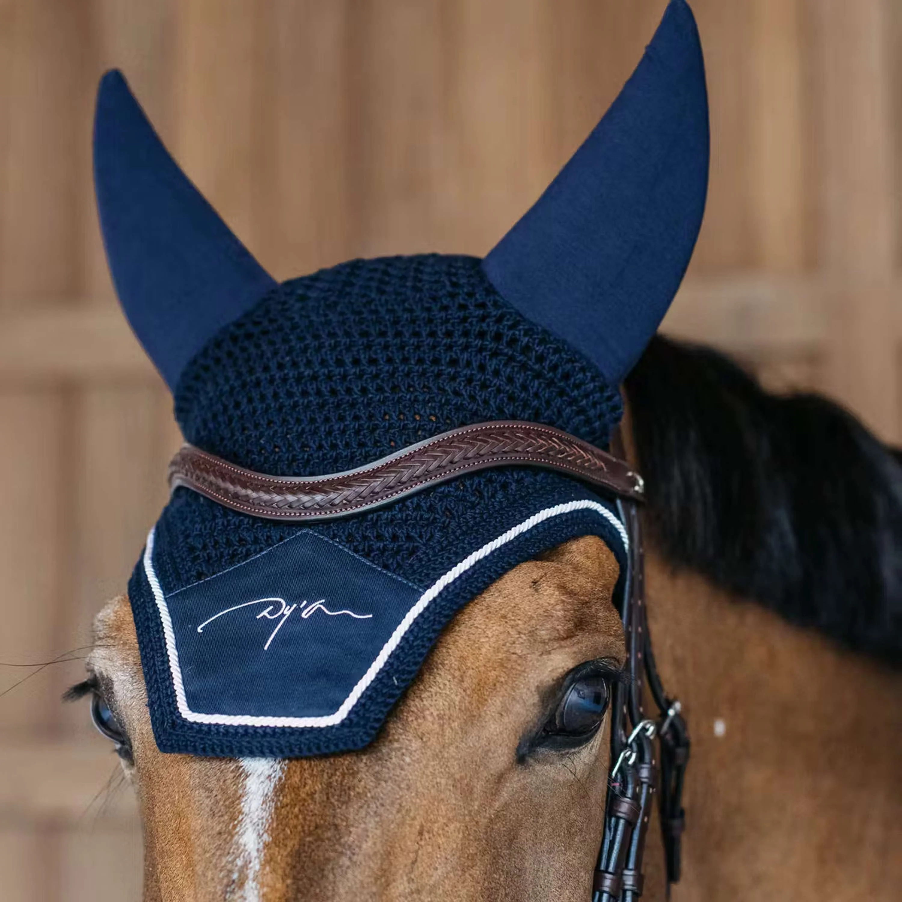 Dyon Frontal Laced V-Shaped Marron - Image 2