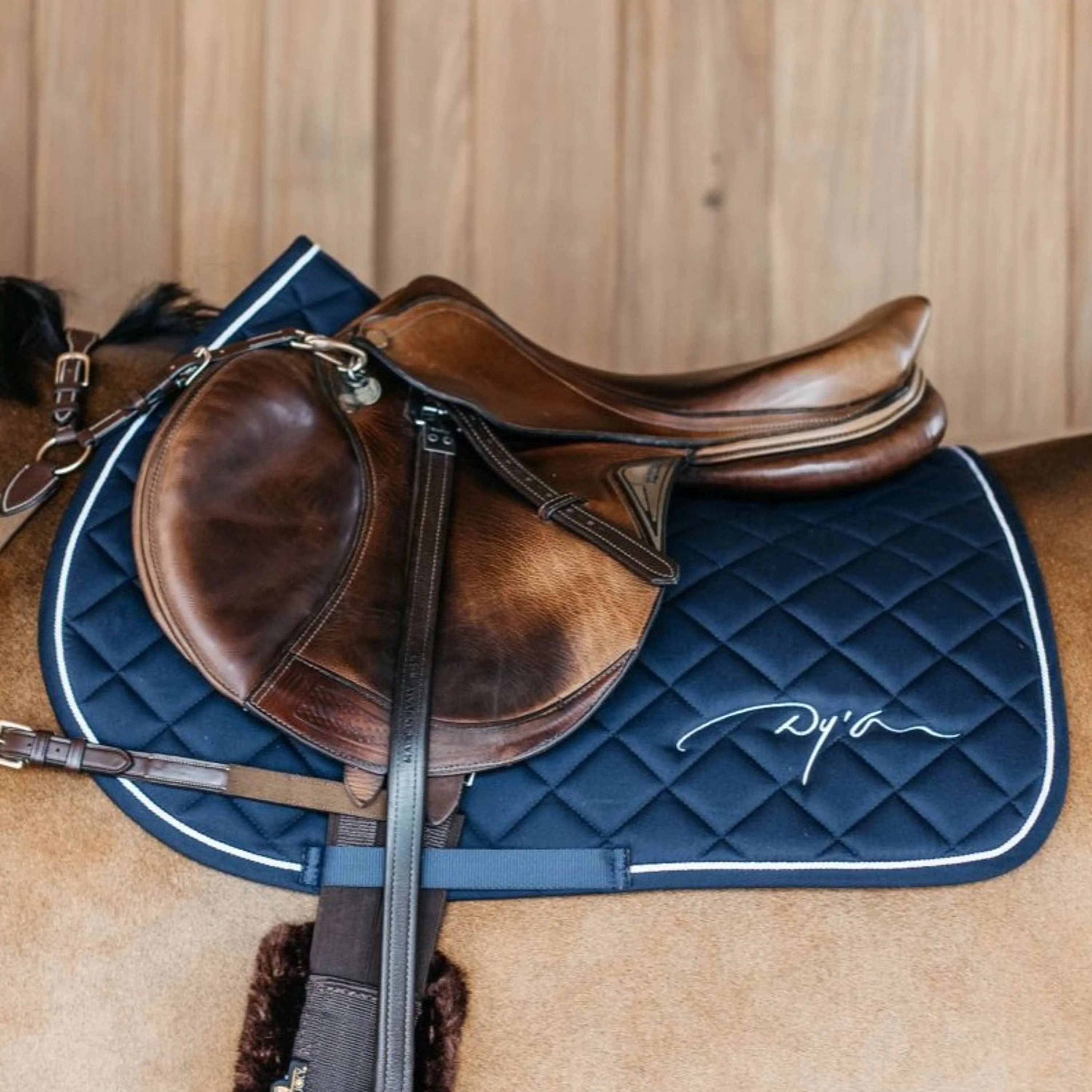 Dyon Tapis de Selle Diamond de Saut Marin - Image 2