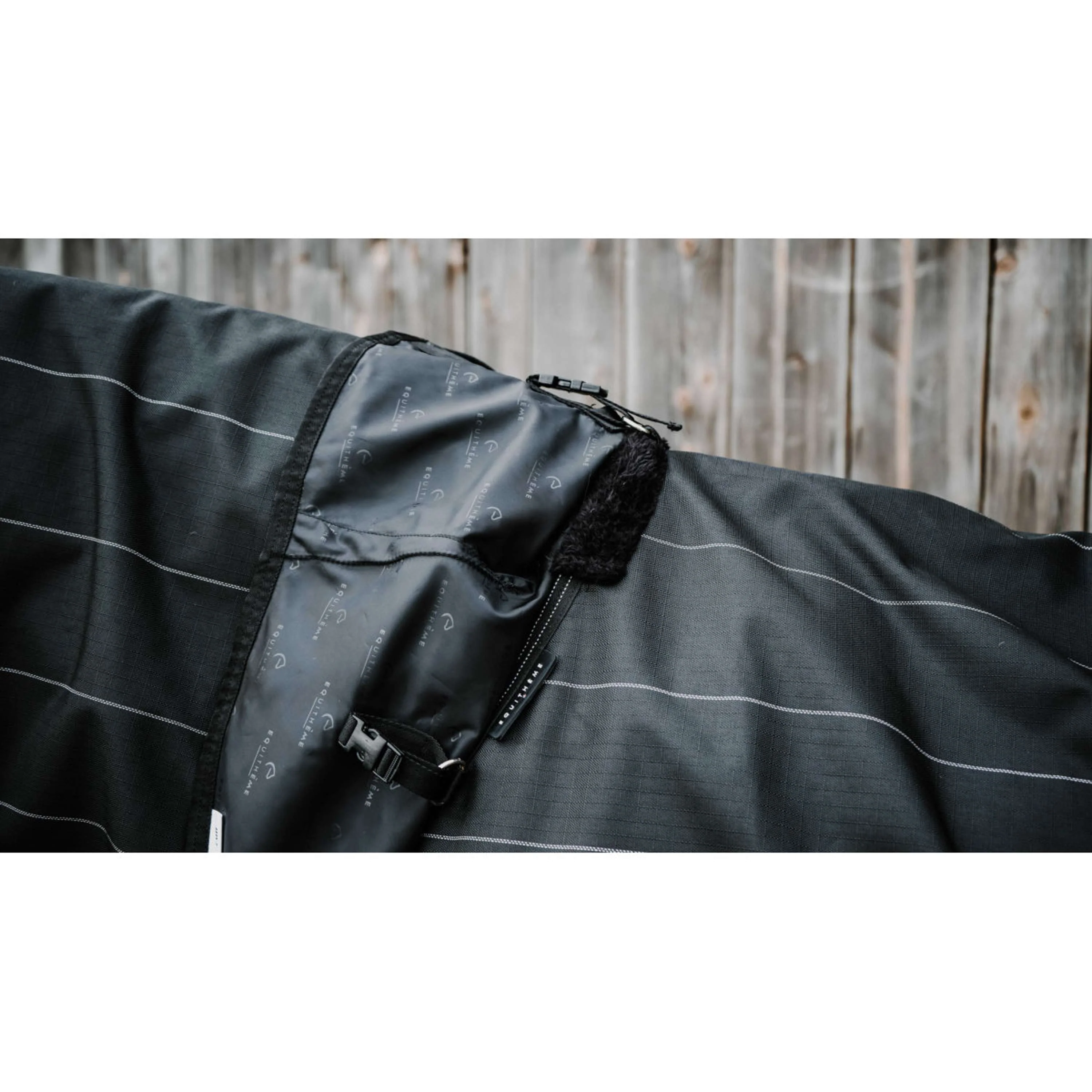 EQUITHÈME Couverture Imperméable Lumin 600D 50g Noir - Image 6