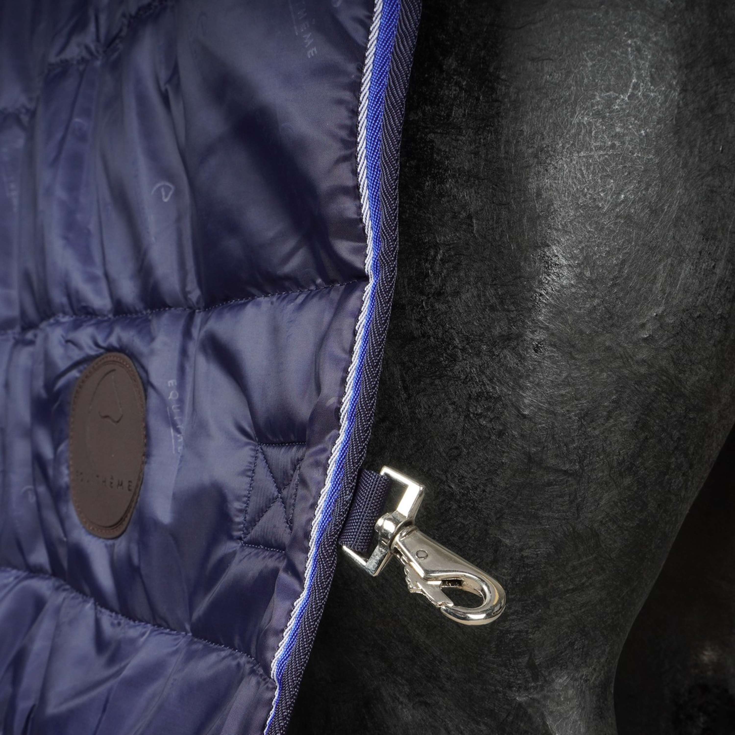EQUITHÈME Sous-Couverture Classic 200g Marin - Image 8