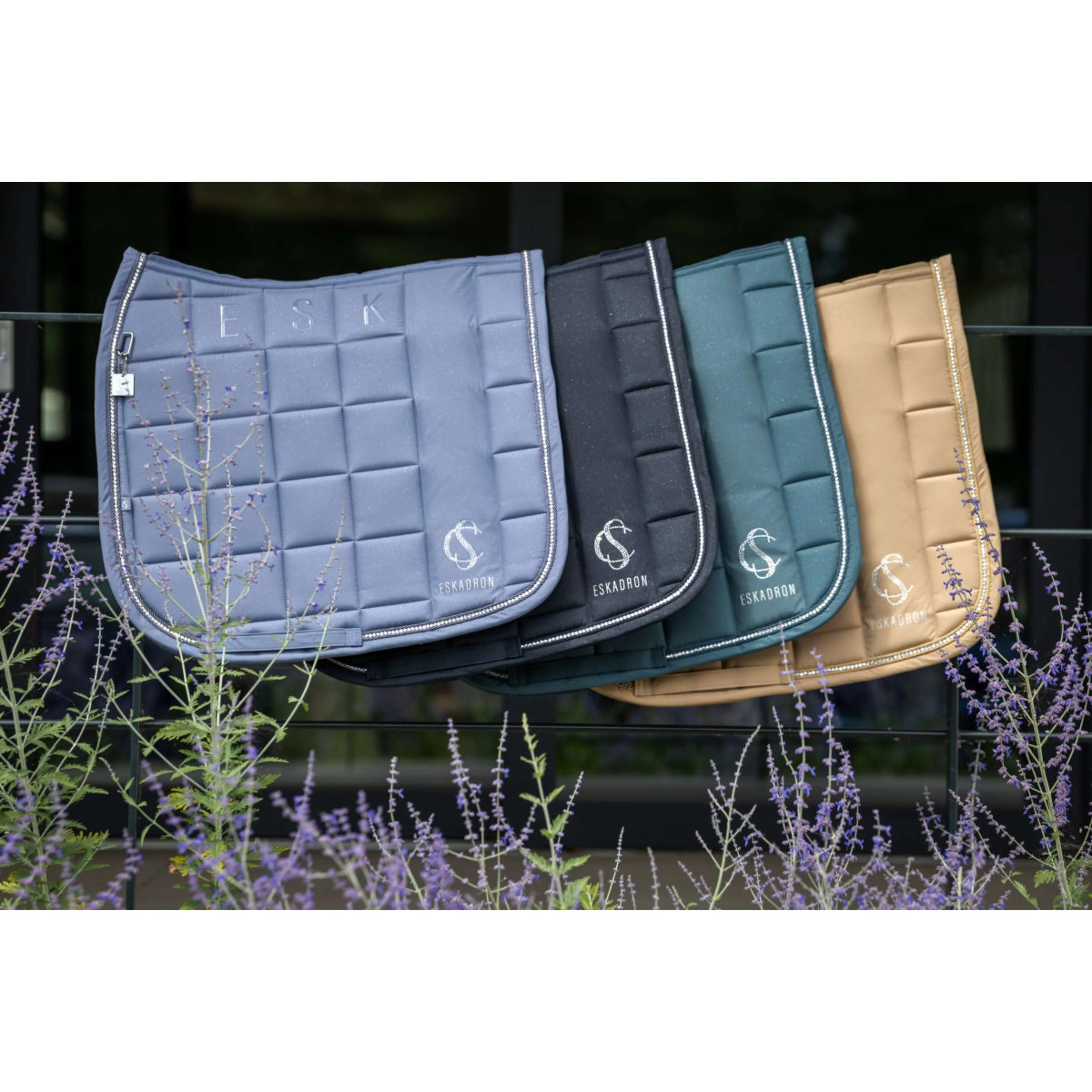 Eskadron Tapis de Selle Classic Sports Big Square Sparkle Dressage Orchid - Image 2