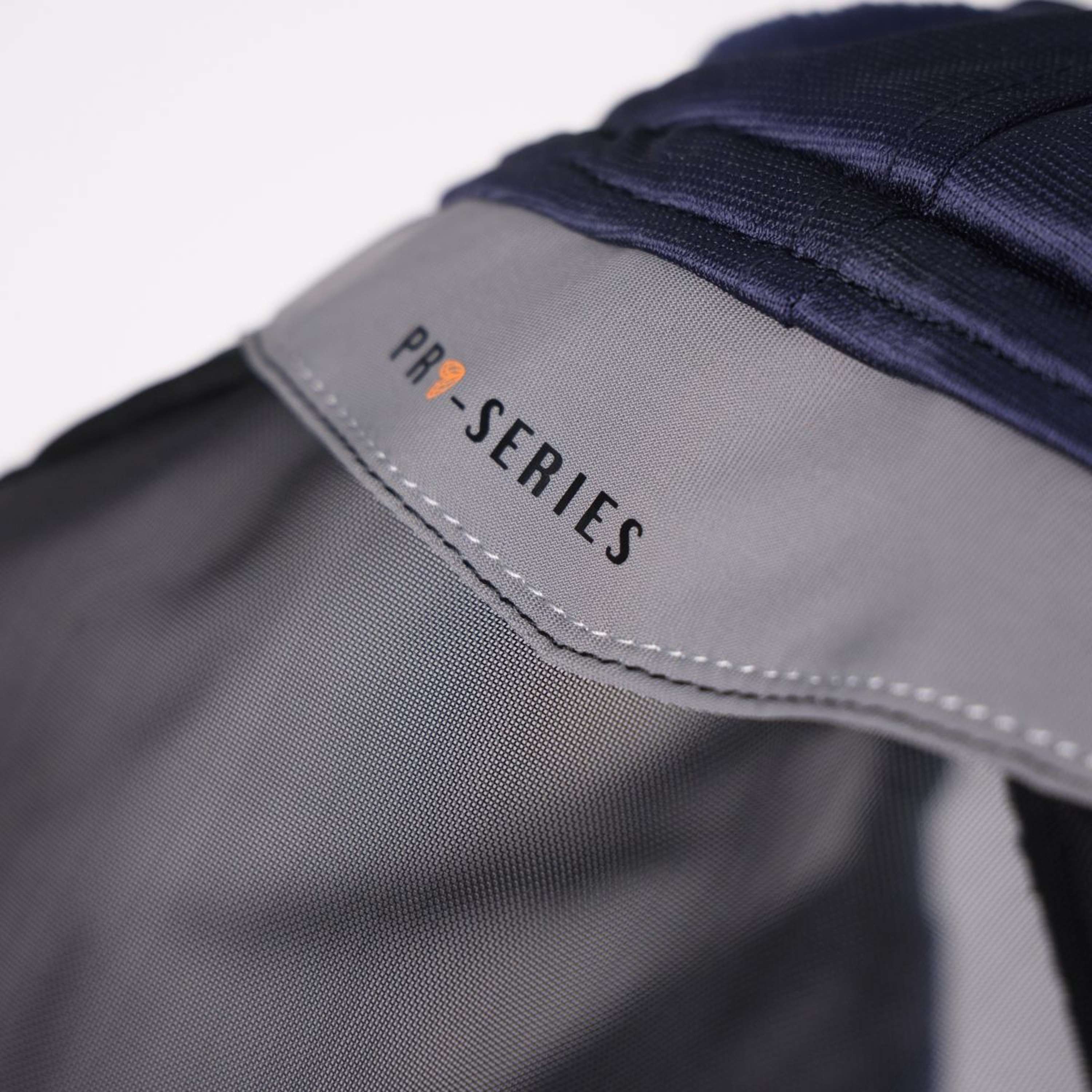 FlyGuard by Shires Masque Anti-Mouches Pro Fine Mesh sans Oreilles avec Franges Marin - Image 3