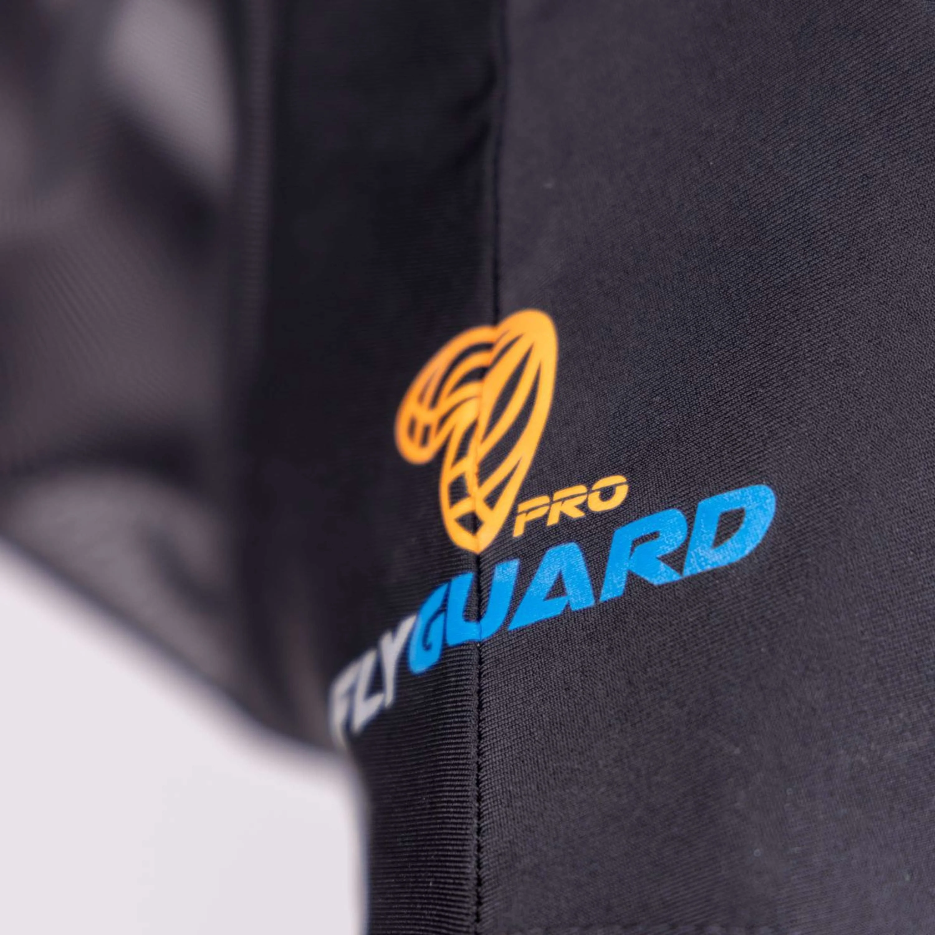 FlyGuard by Shires Masque Anti-Mouches Pro Stretch avec Oreilles et Franges Jet - Image 3