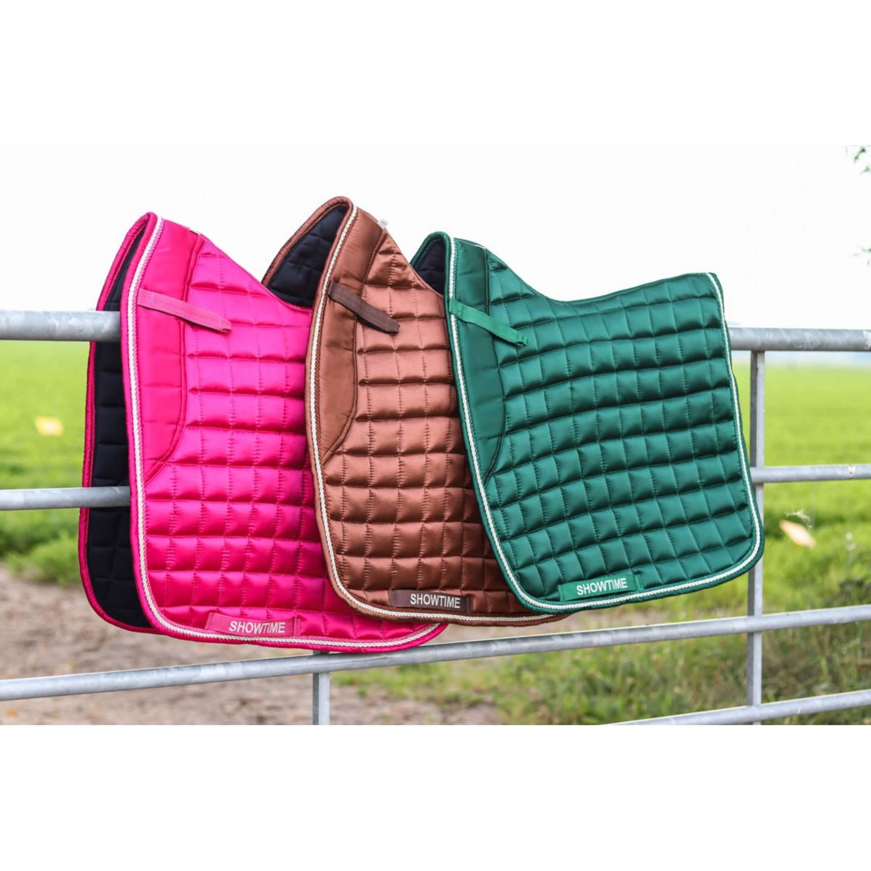 HB Tapis de Selle Perfect Choice Dressage Fuchsia - Image 2
