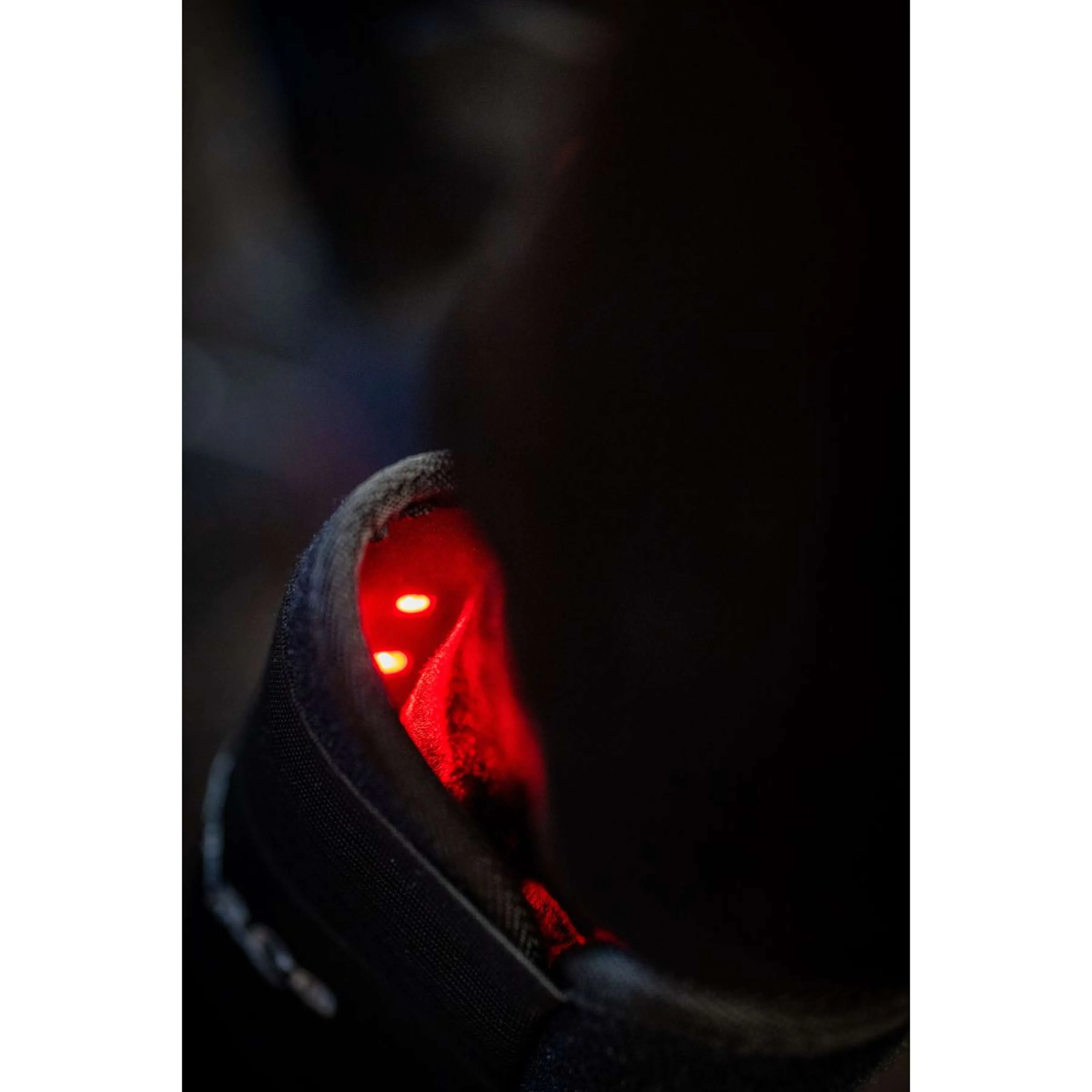 Horseware Mini Wraps LED Red Light Therapy Pair Noir/Noir - Image 5