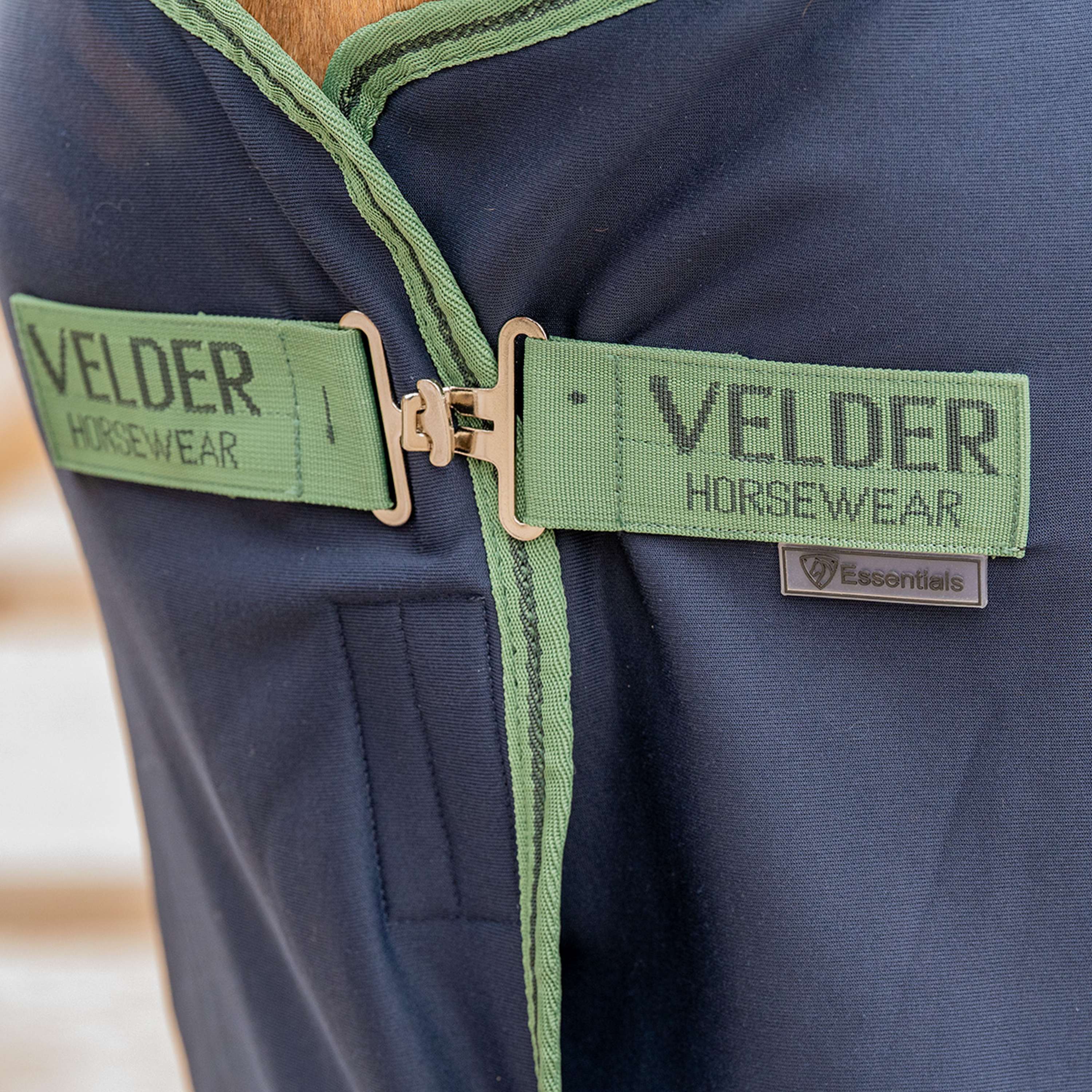 Velder Horsewear Essentials Cooler Rug Marin - Image 2
