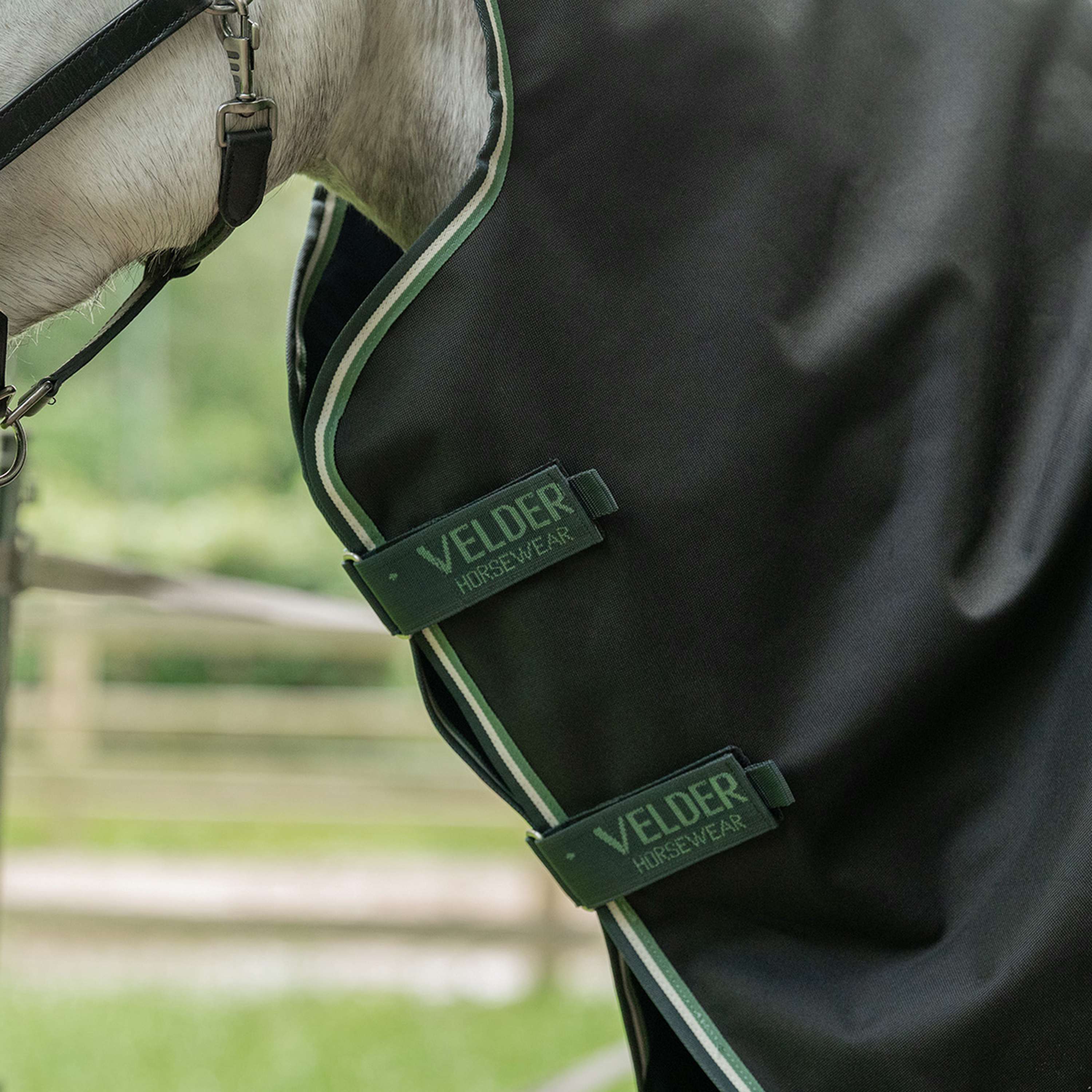 Velder Horsewear Premium Couvre-Cou Turnout 0g Night Forest - Image 2