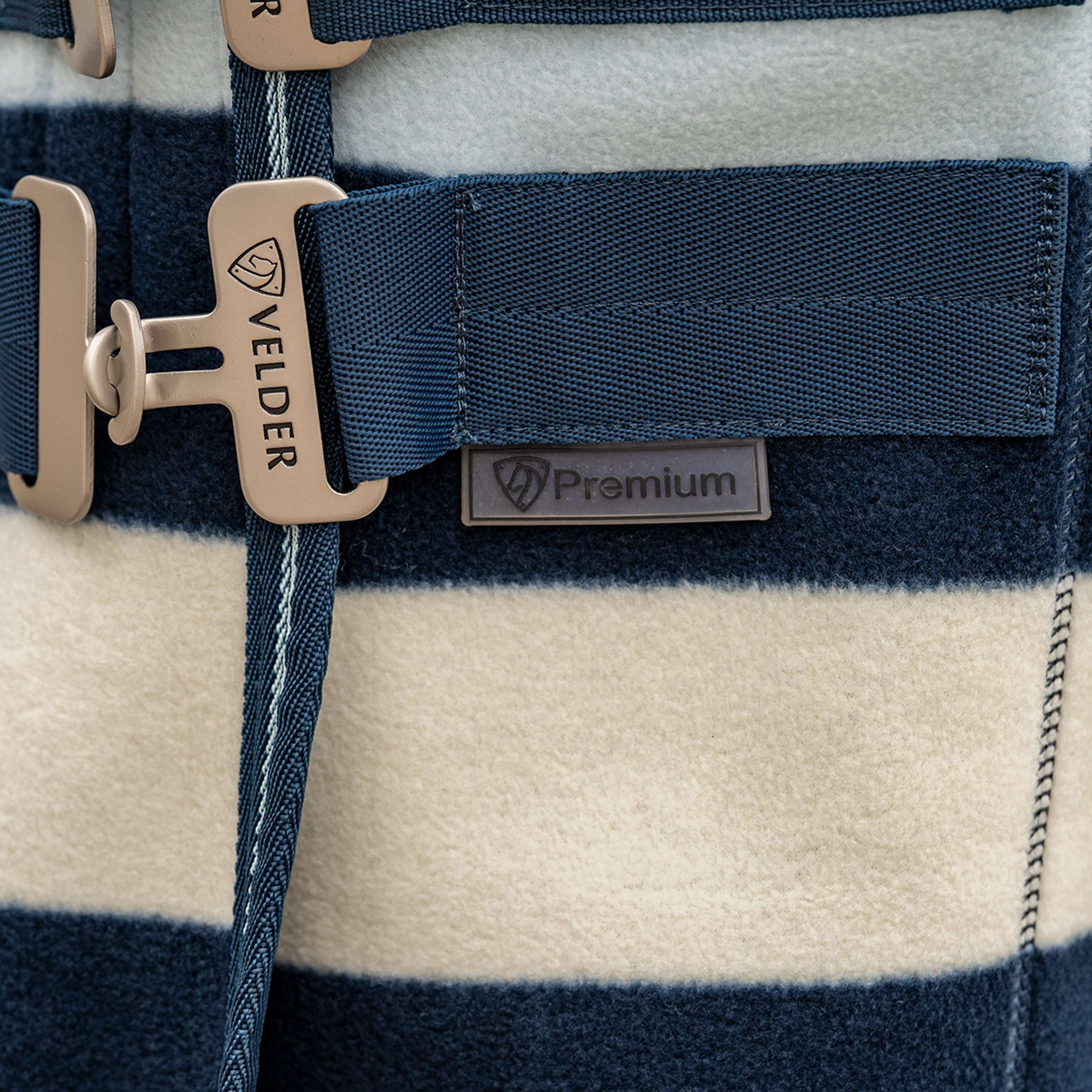 Velder Horsewear Premium Deluxe Fleece Cooler Rug Marin - Image 3