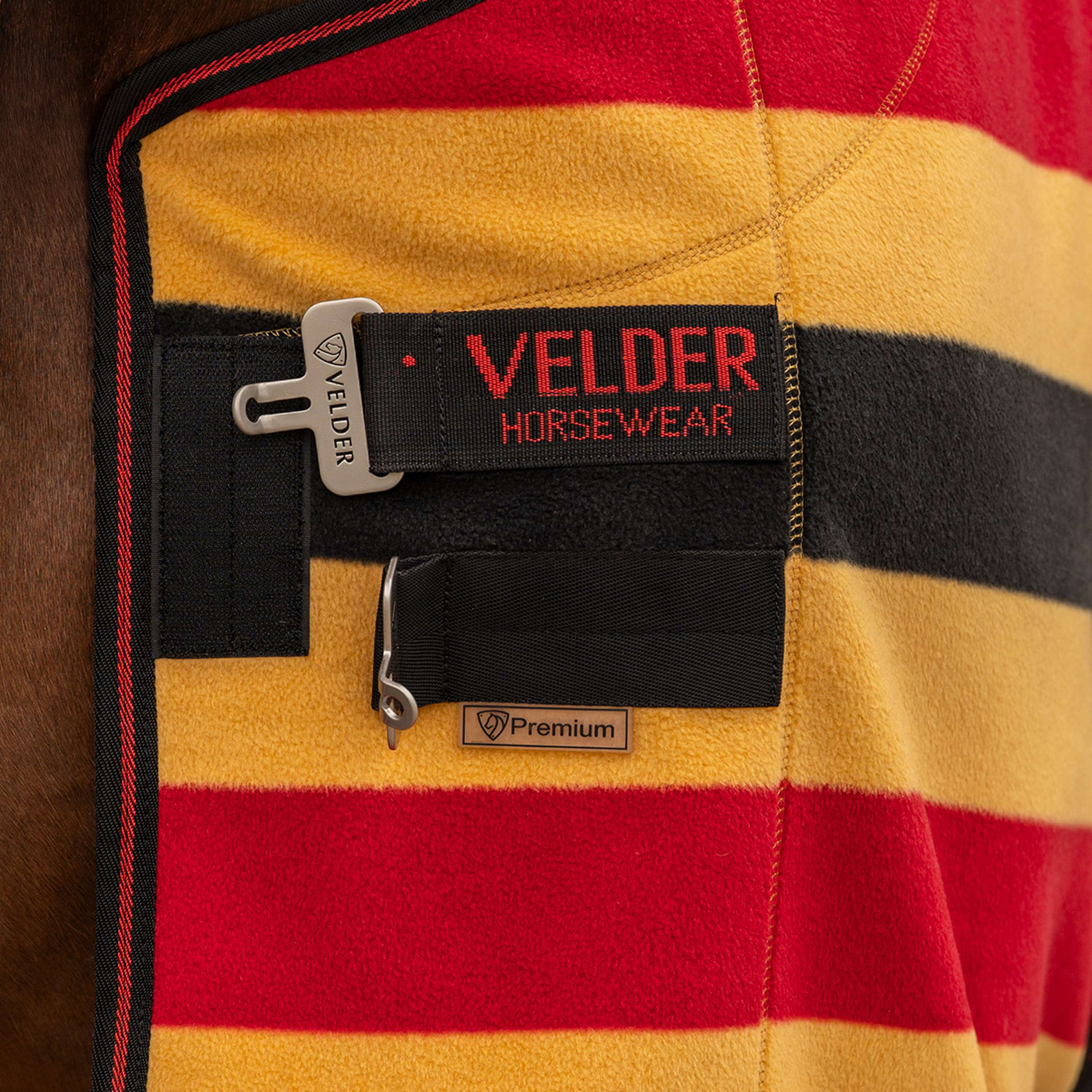 Velder Horsewear Premium Deluxe Fleece Cooler Rug Noir/Jaune - Image 4